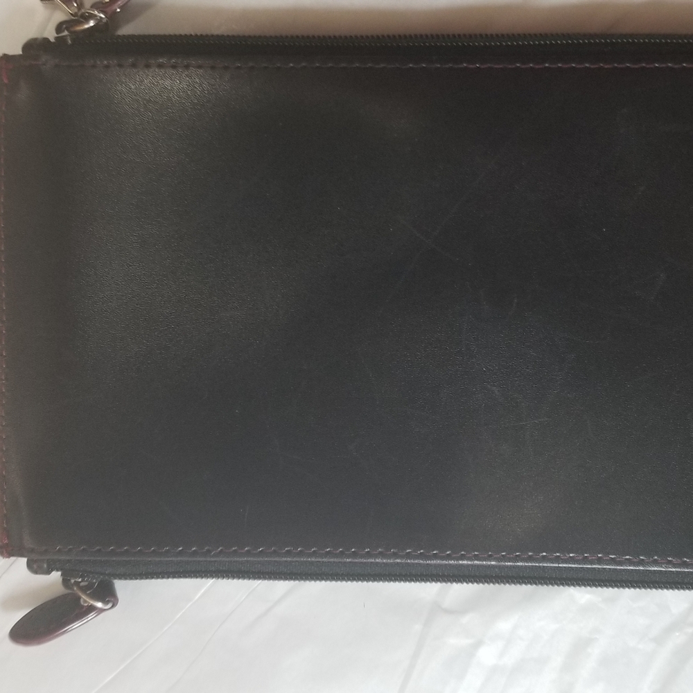 Lodis leather keeper of things